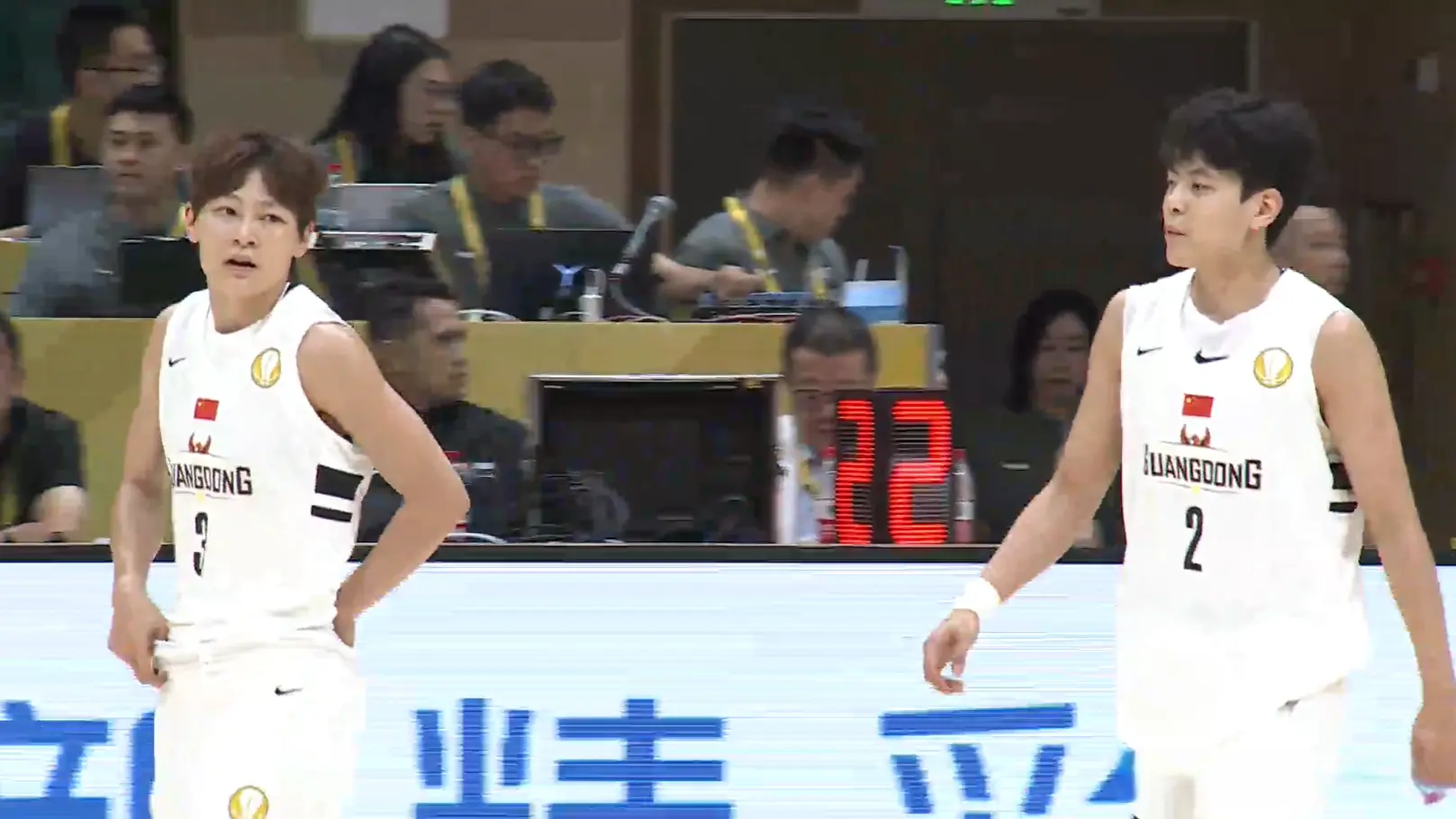 场热身赛 场热身赛