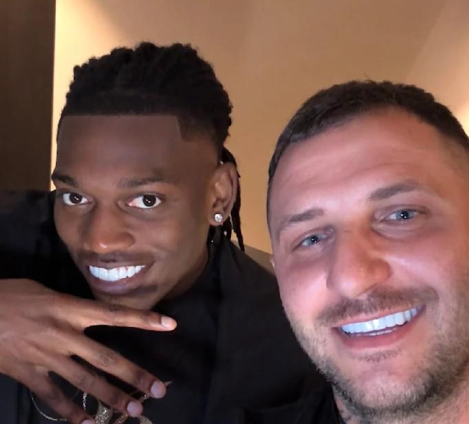 亚历克斯理, 的是签名球 亚历克斯理, 的是签名球